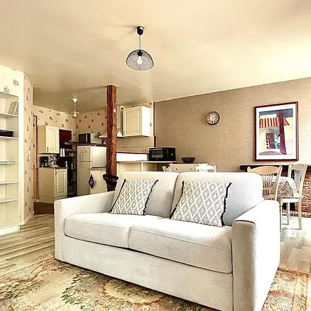 1 Avec Terrasse * Parthenay