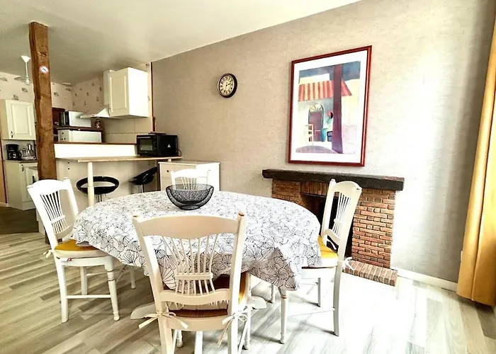 1 Avec Terrasse Apartamento *